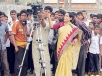 giving-direction-to-the-cameraman